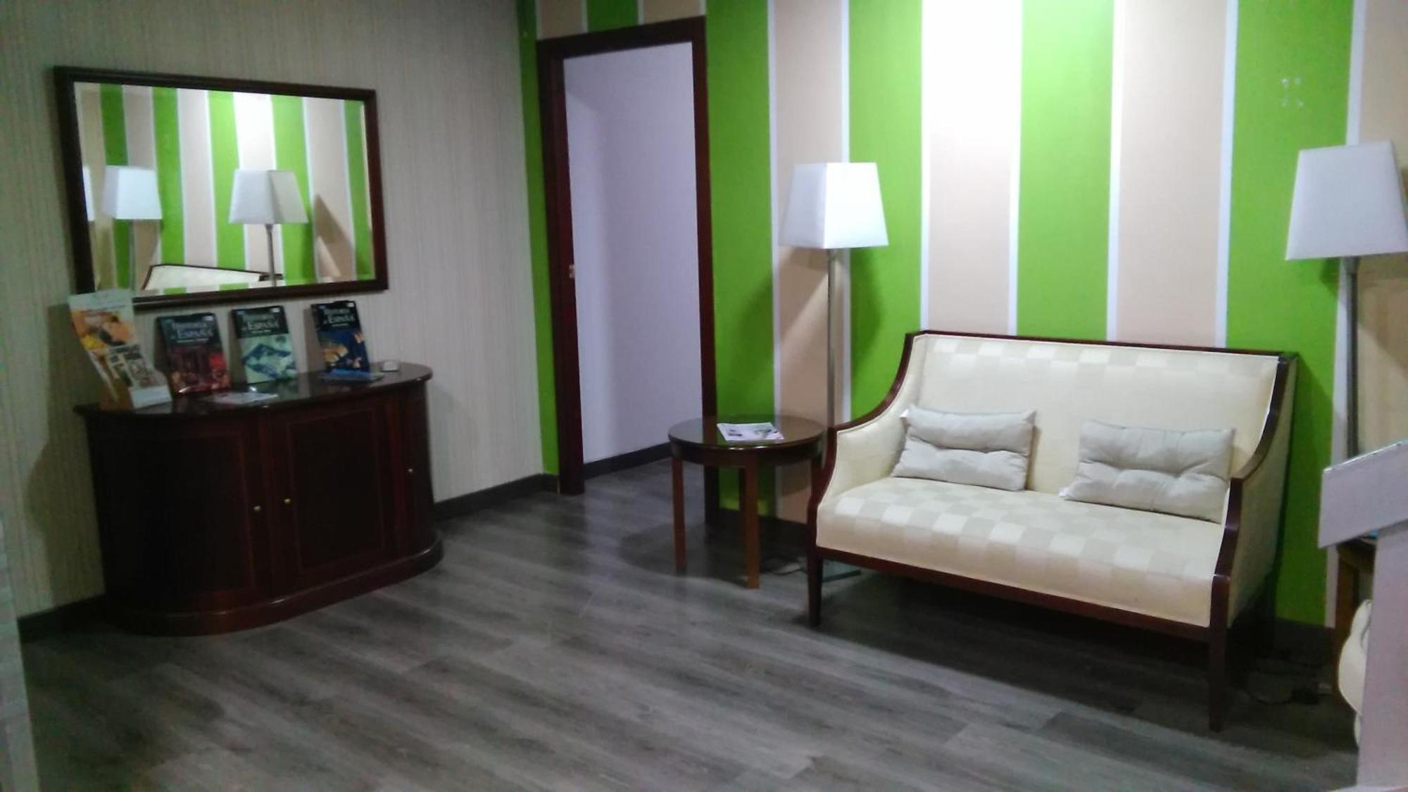 Hotel Nuevo Ara Caces Εξωτερικό φωτογραφία