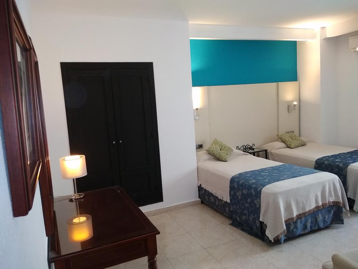 Hotel Nuevo Ara Caces Εξωτερικό φωτογραφία