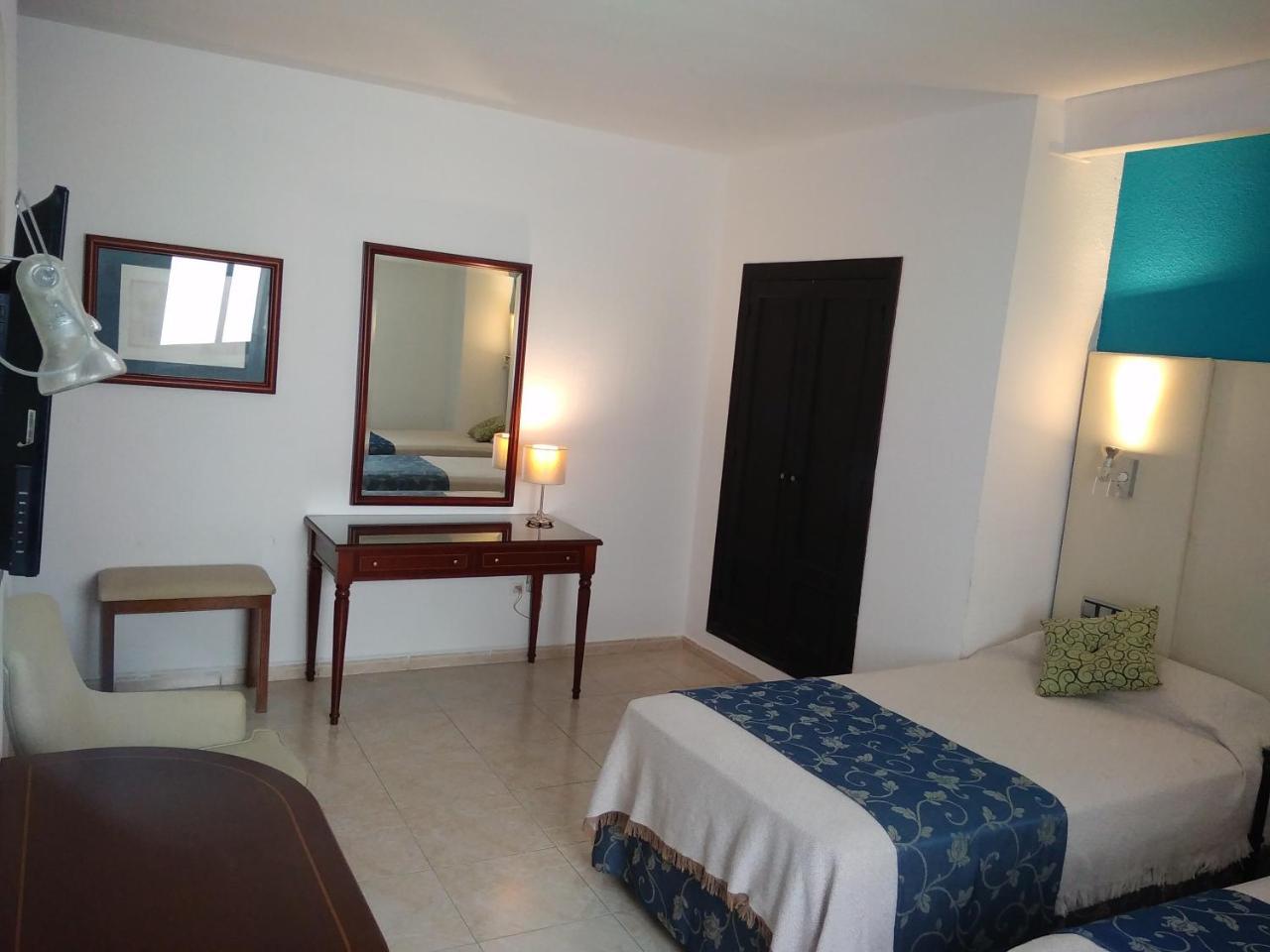Hotel Nuevo Ara Caces Εξωτερικό φωτογραφία