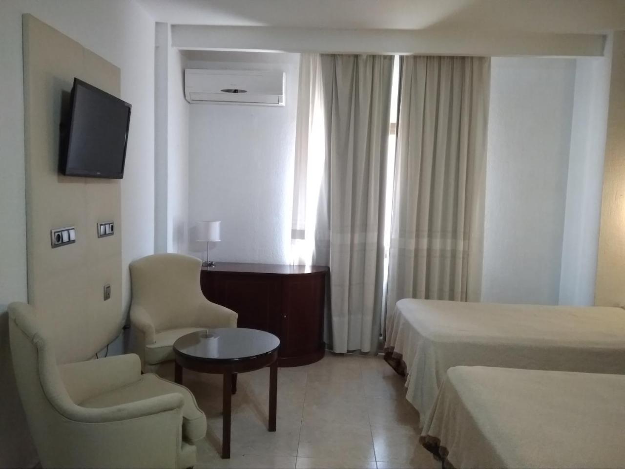Hotel Nuevo Ara Caces Εξωτερικό φωτογραφία