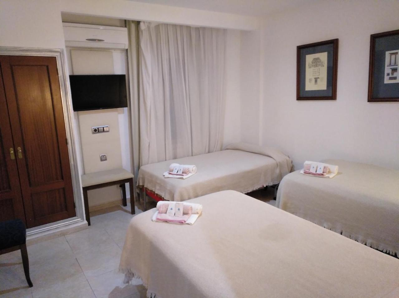 Hotel Nuevo Ara Caces Εξωτερικό φωτογραφία